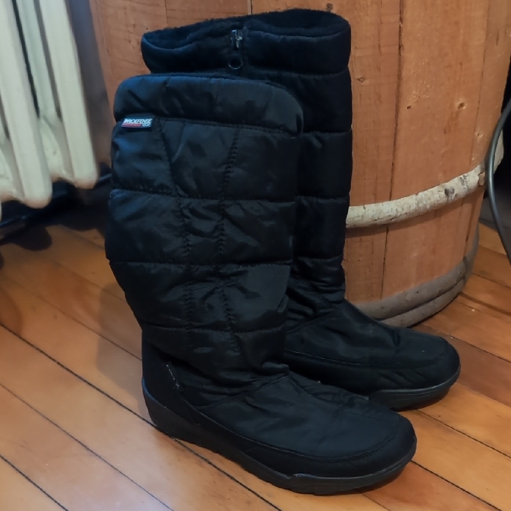 Kamik Black Quilted Winter Boots Waterproof Zipper Minimalist